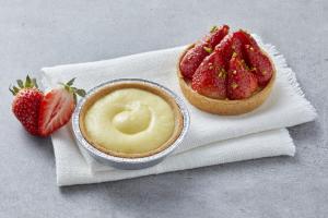 'Instant' Tart Sweet pastry case filled with Creme Patissiere D80mm